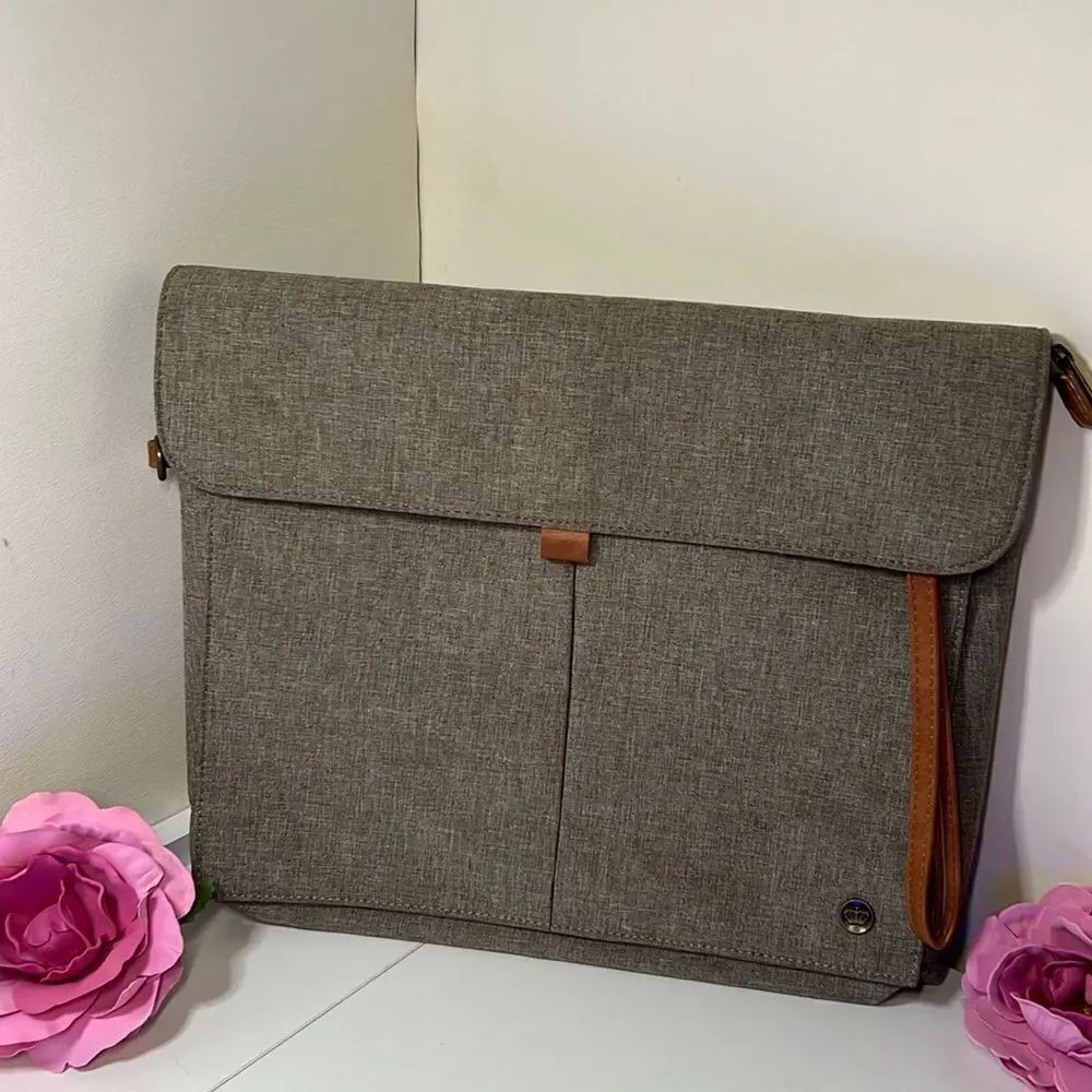 PKG Tablet Case Laptop Bag New w/o Tags Gray with Tobacco Faux Leather Trim